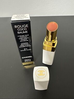 CHANEL Rouge Coco Baume Tinted Lip Balm in Natural Charm (Coral Pink)